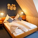 Guelser Weinstube 3* Koblenz (Rhineland-Palatinate)
