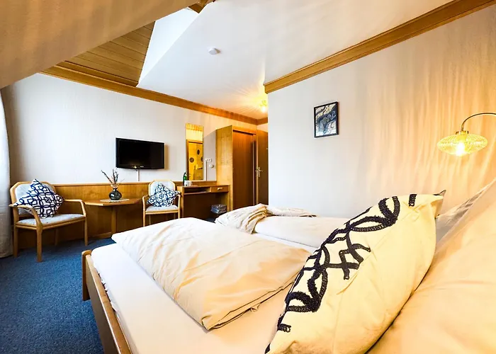 Hotell Guelser Weinstube 3*